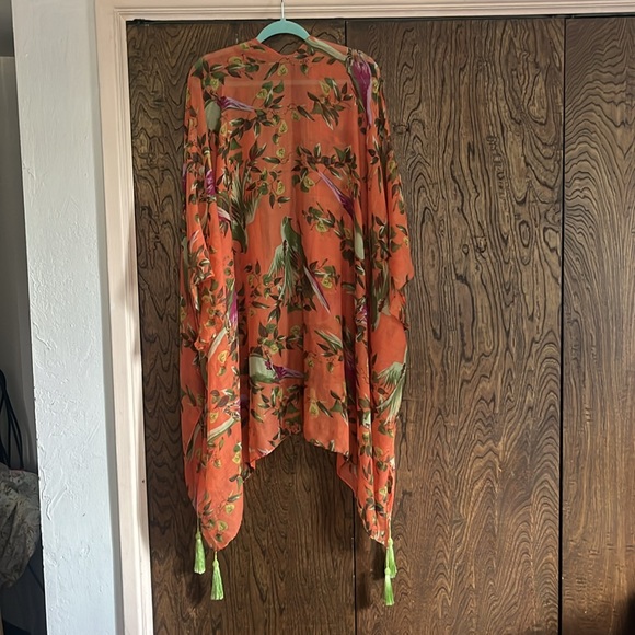 Amanda Blue Kimono with floral and bird print.  Cute green tassel detail. - Picture 6 of 6